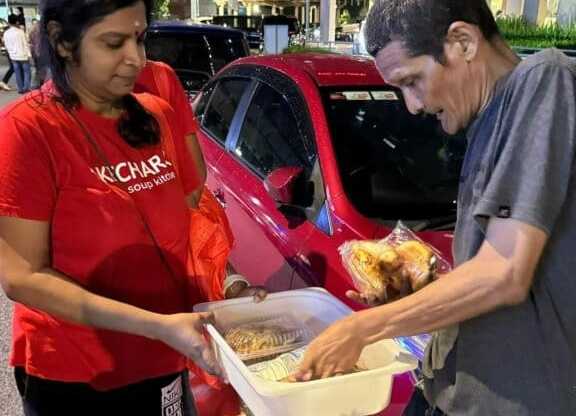 Street Distribution (Saturday)